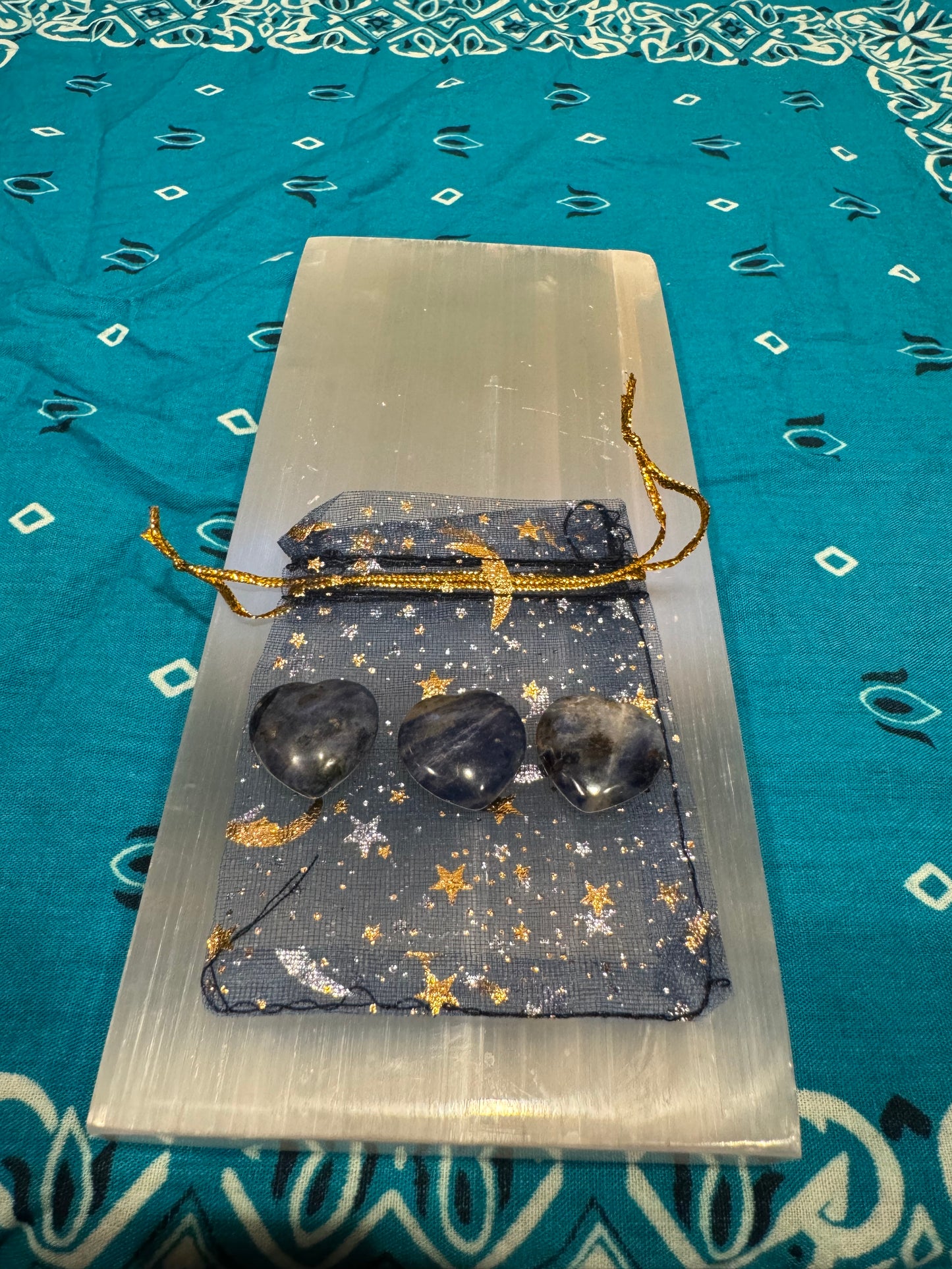 Crystal Manifesting Pouch for Courage and Combat Fear