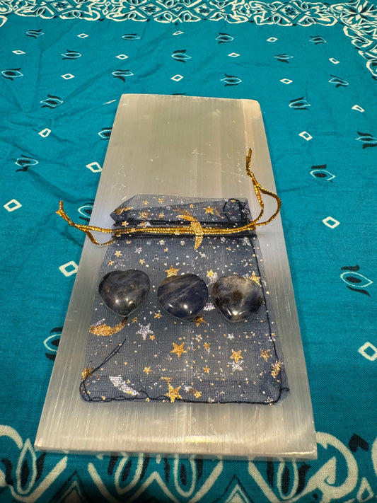 Crystal Manifesting Pouch for Courage and Combat Fear