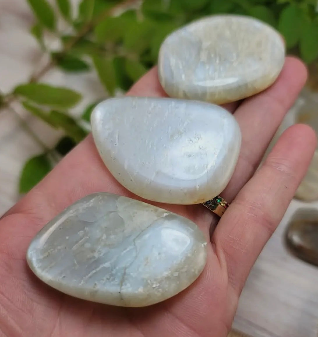 Moonstone Pocket Flat Crystal 1 Piece