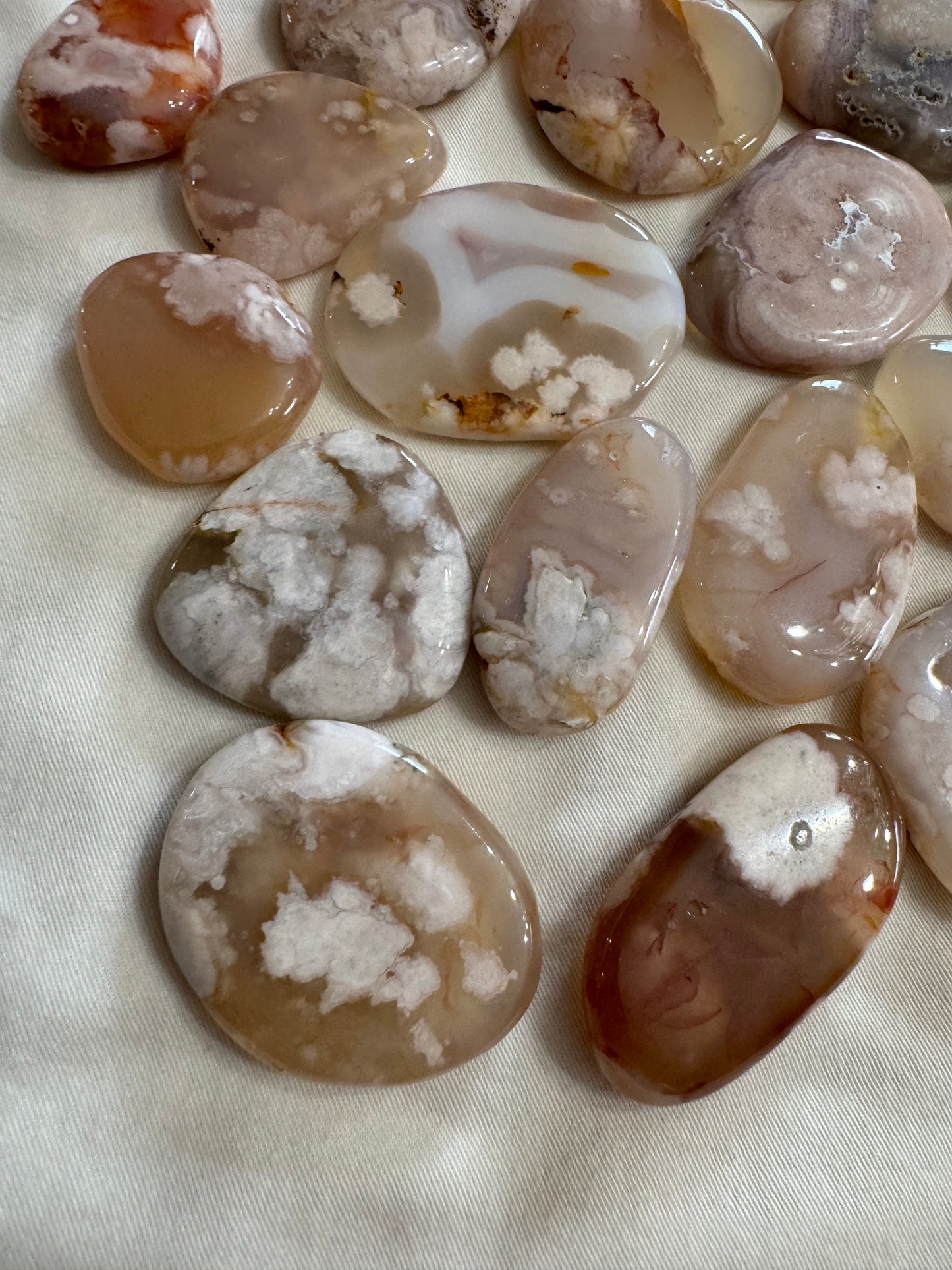 Flower Agate Crystal Flat Palm Stone