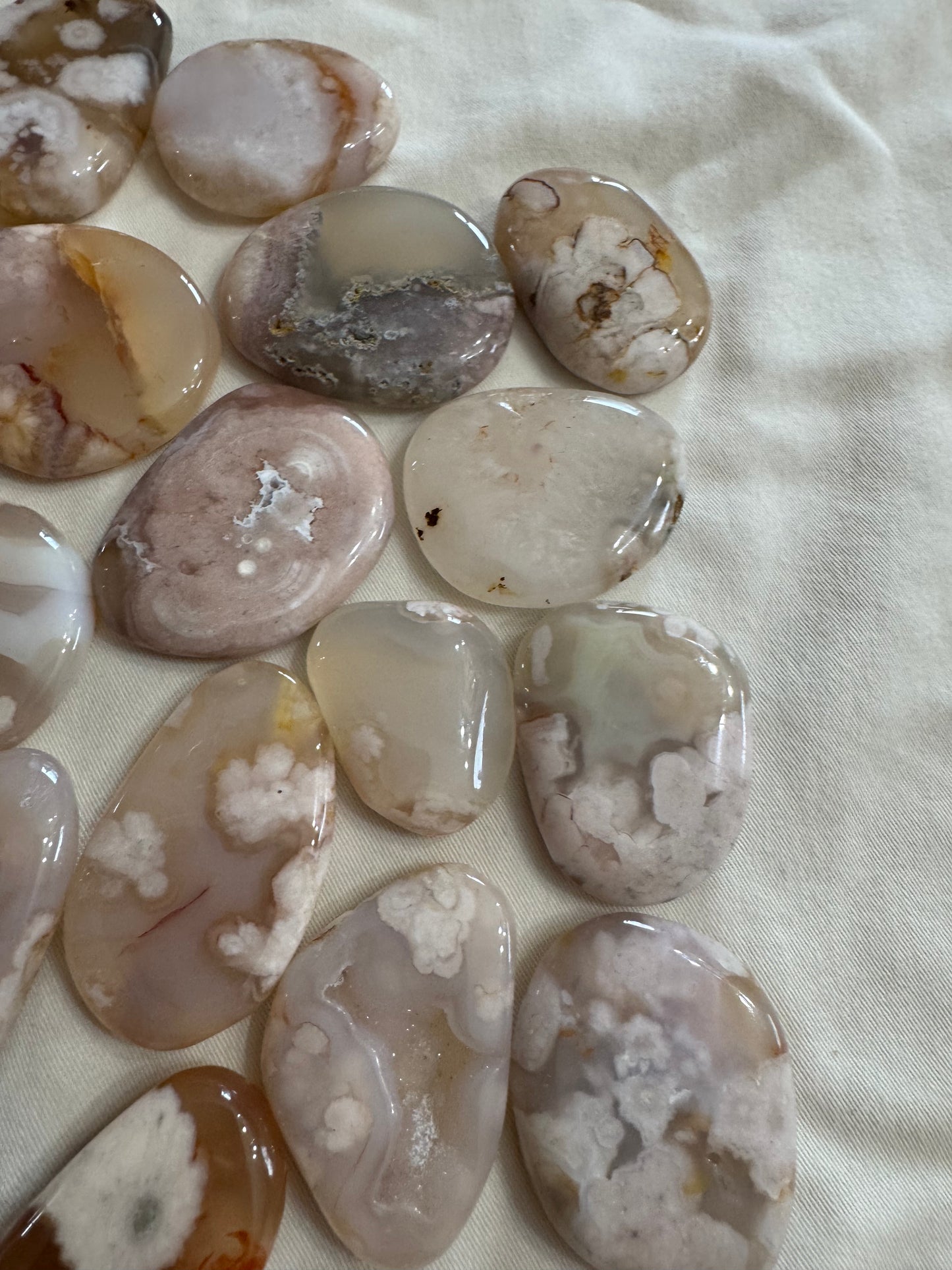 Flower Agate Crystal Flat Palm Stone