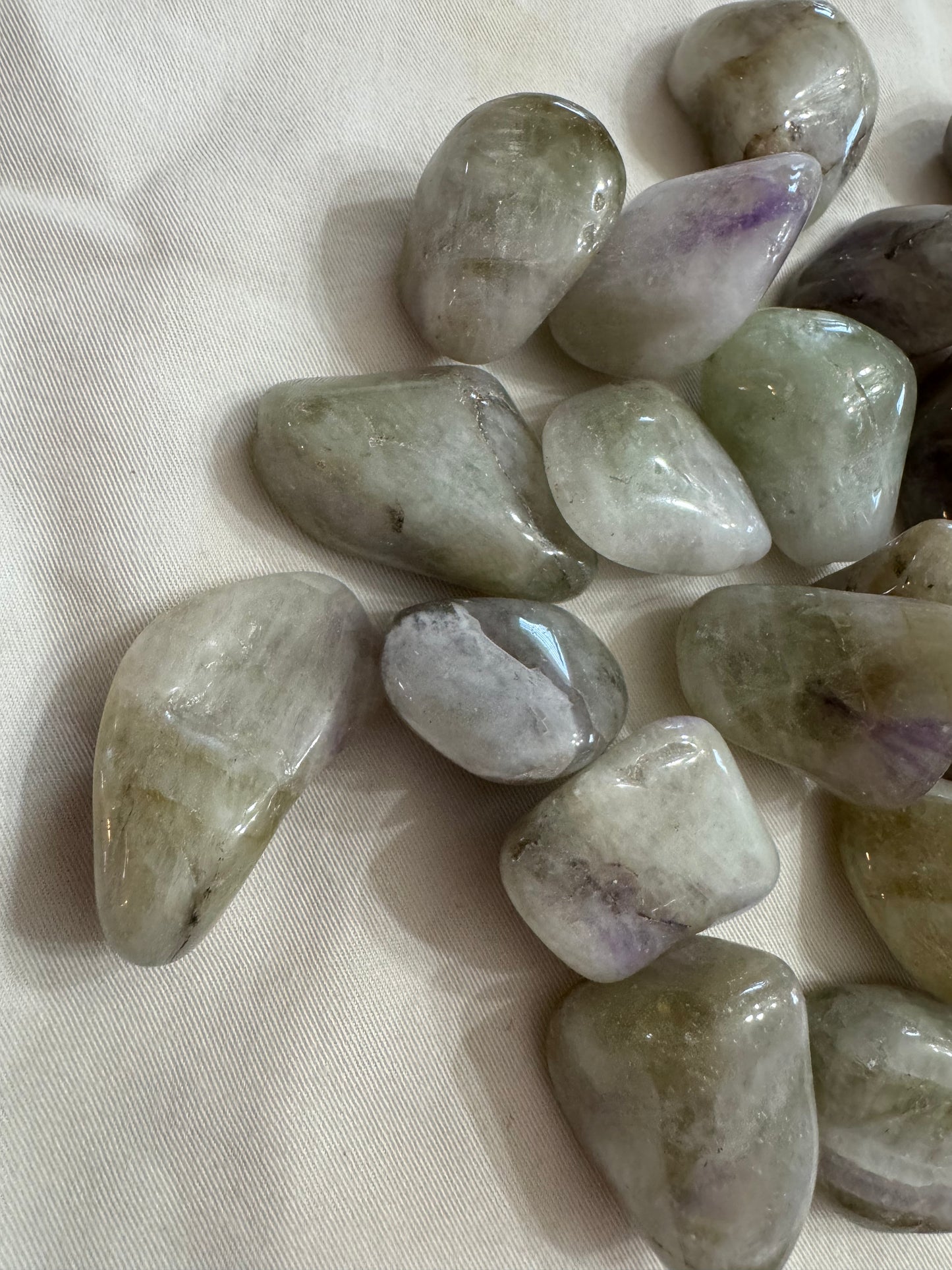 Amegreen Quartz Crystal 2 Piece