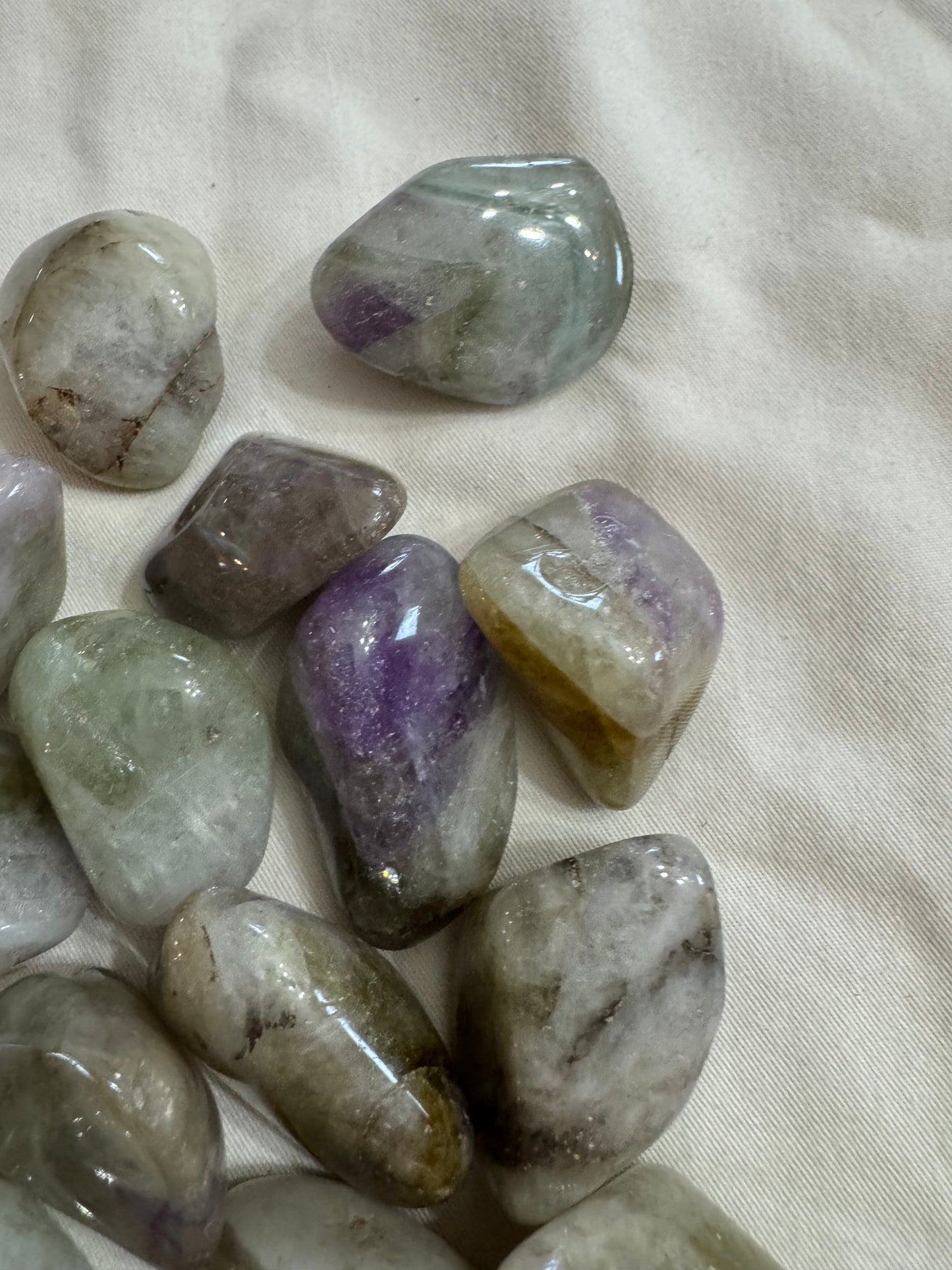 Amegreen Quartz Crystal 2 Piece