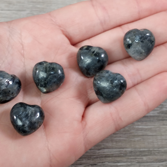 Gemstone Puffy Heart 15mm – Mini Crystal Hearts for Retail