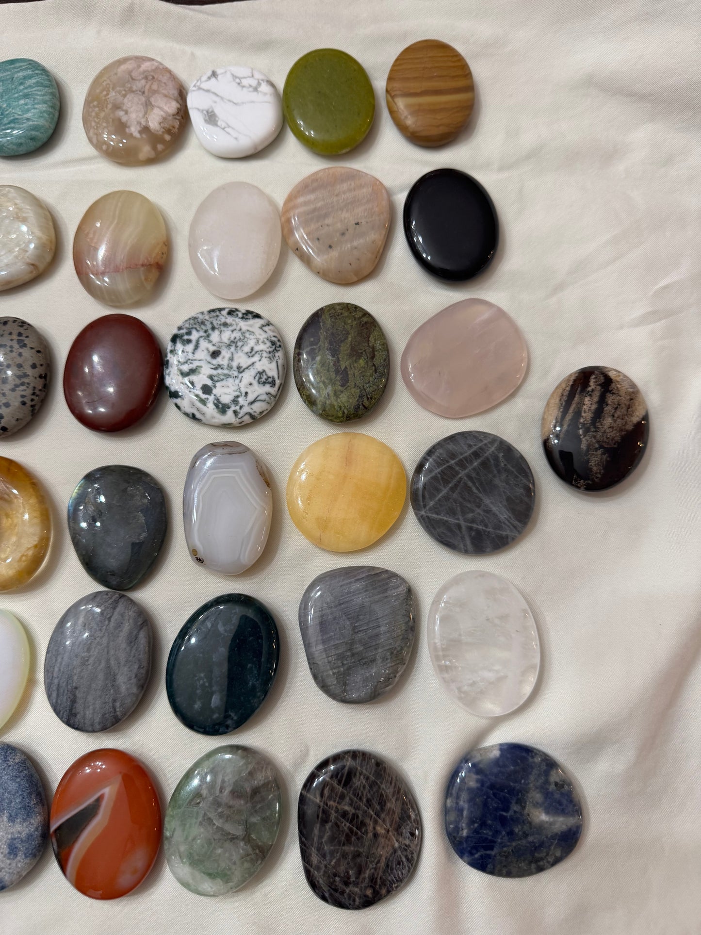 Pocket Smooth Stone Flats Choices