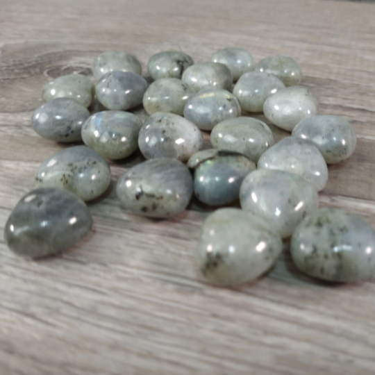 Gemstone Puffy Heart 15mm – Mini Crystal Hearts for Retail