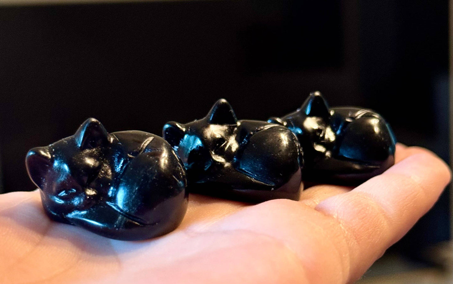 3 cm Sleepy Black Obsidian Cat Sculpture, Halloween Decor