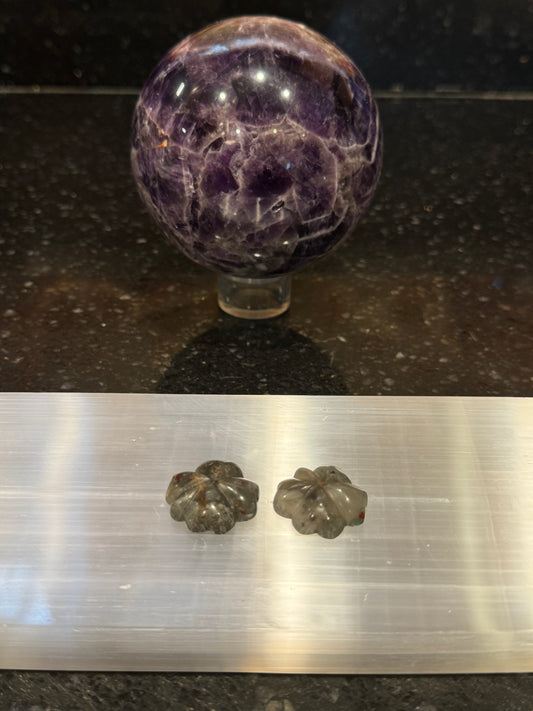 Bloodstone Clover Set of 2