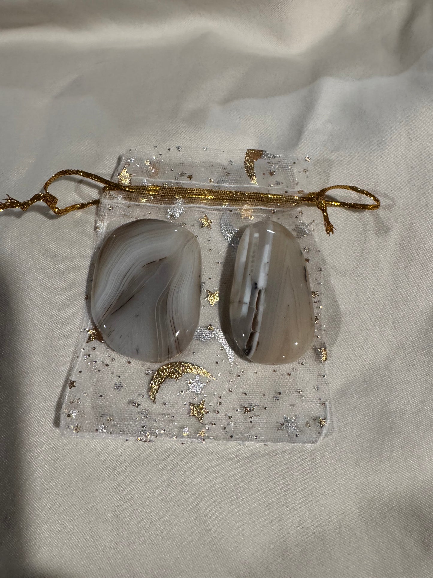 Energy Alignment and Balance Crystal Pouch- Agate in a White Charm Bag