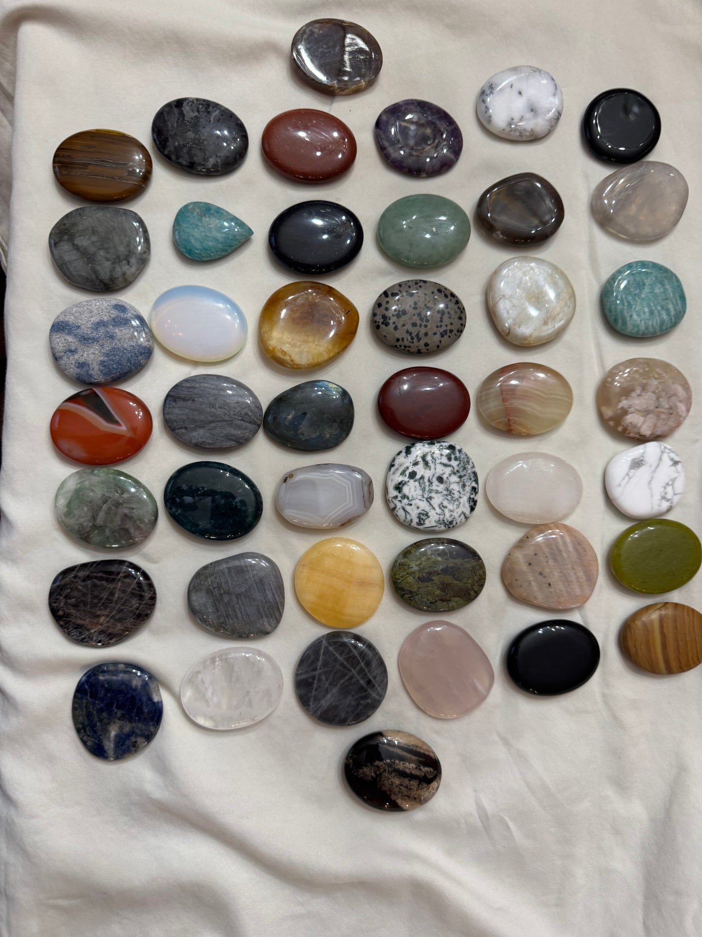 Pocket Smooth Stone Flats Choices