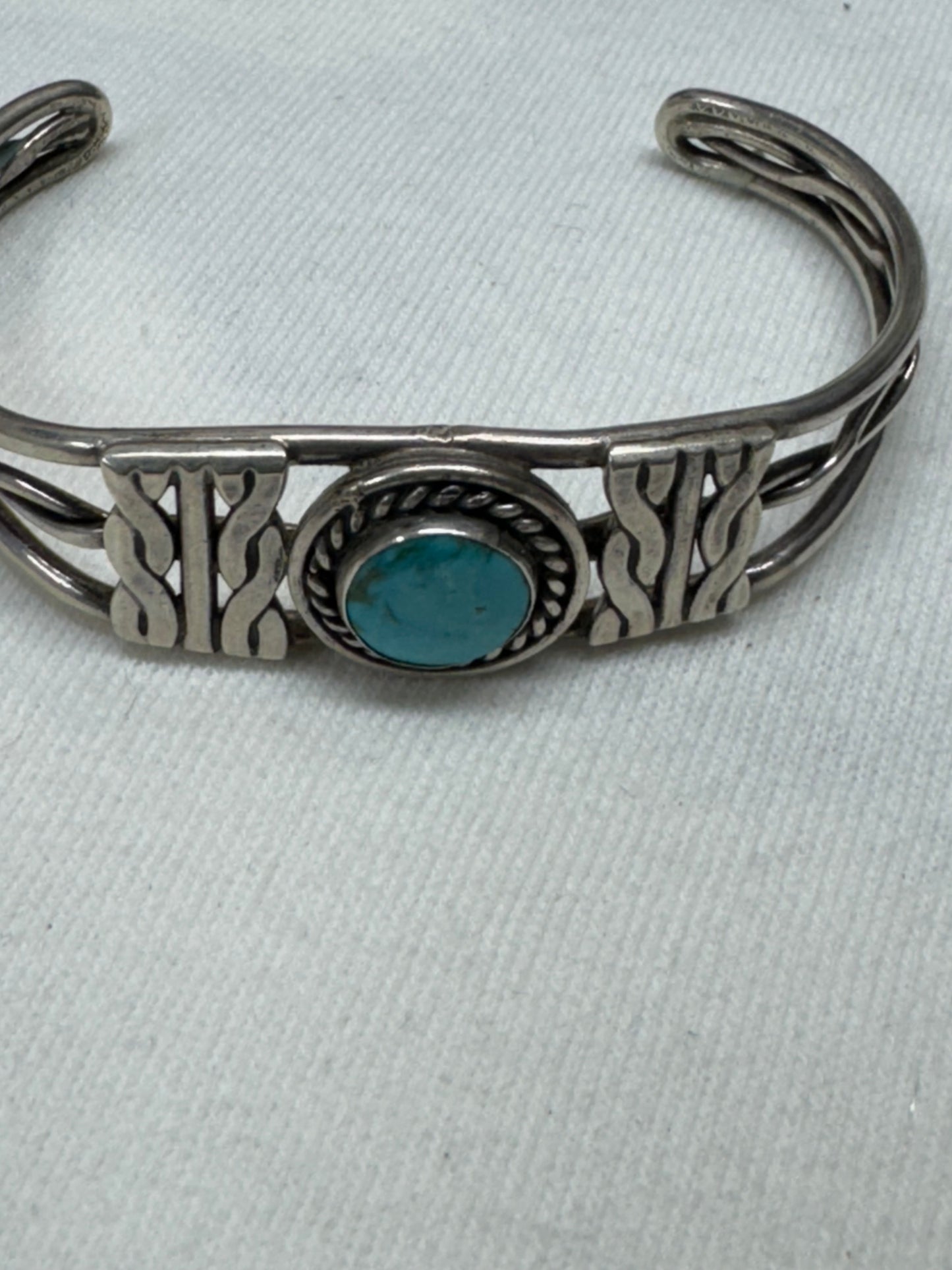 Vintage Native American Indian Turquoise and Sterling Bracelet