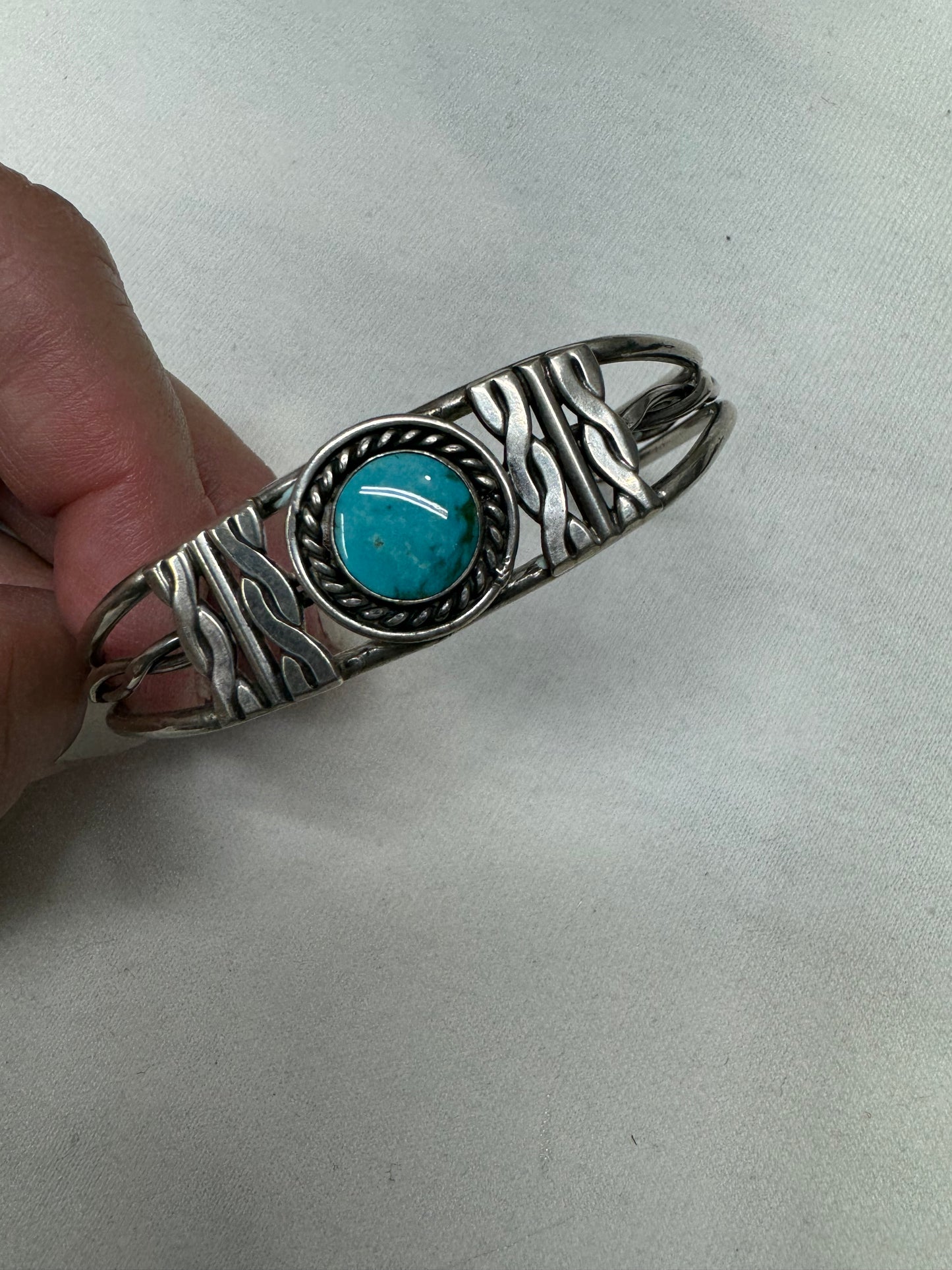 Vintage Native American Indian Turquoise and Sterling Bracelet