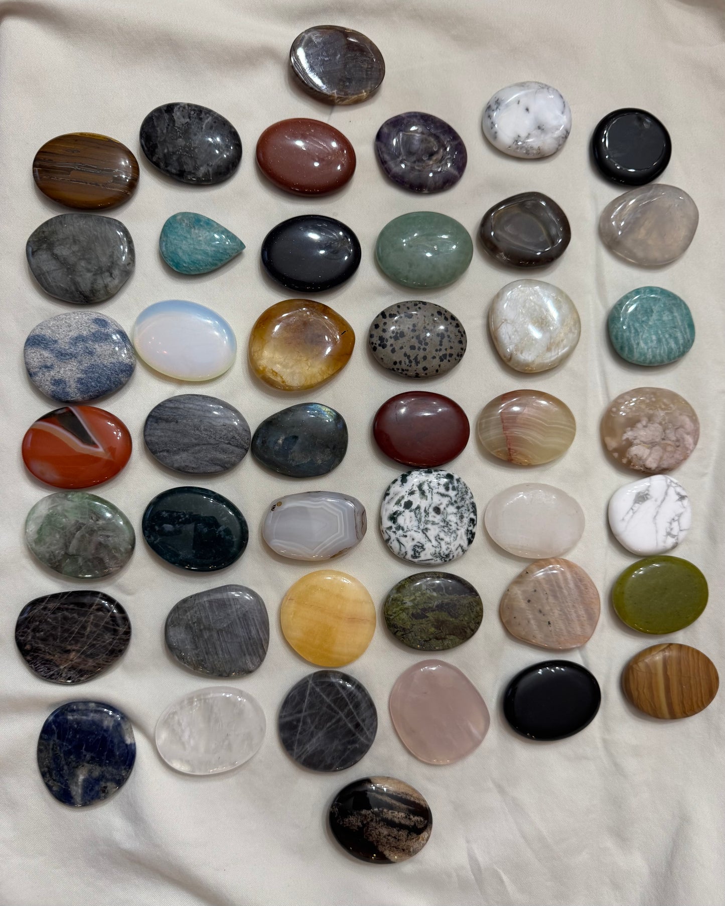 Pocket Smooth Stone Flats Choices