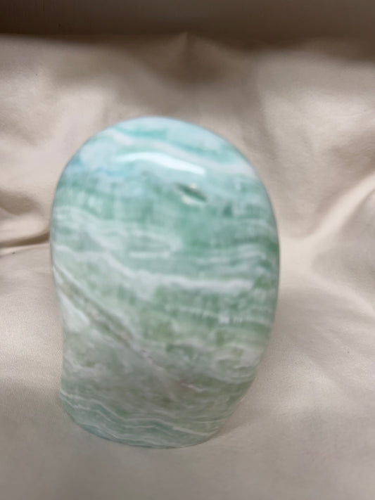 Caribbean Calcite Free Forms Rounded