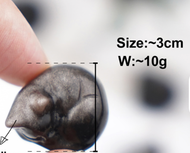 3 cm Sleepy Silver Obsidian Cat, Halloween Decor